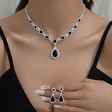 Sariyn – Elegantes Schmuck-Set in Tropfenform – Schwarz
