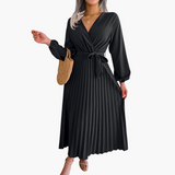Elegantes Maxikleid mit langen Ärmeln für Damen - Plissee Design – Schwarz