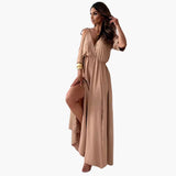 Maxikleid mit V-Ausschnitt und Schlitz – Damen Abendmode – Kamel