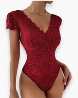Damen Eleganter V-Ausschnitt Bodysuit | Kurzer Ärmel – Rot
