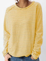 Weiß-schwarzer damenpullover: stylisches basic-langarmshirt für den winter – Gelb