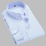 Herrenhemd aus kariertem Oxford-Material – Hellblau