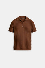 Elegantes Herren-Polohemd in Weiß – Minimalistisch und Zeitlos – Braun