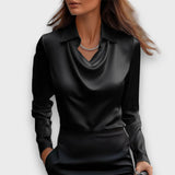 Melvine – Satiniert glänzende Bluse mit Drapierung – Schwarz