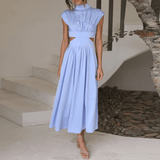 Elegantes schwarzes Midikleid mit Cut-Outs – Stehkragen & Plissee für stilvolle Auftritte – Hellblau