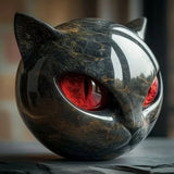 NyxCharm - Mystische Schwarze Katzenkopf Skulptur – Rot