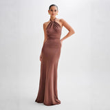 Faera | Drapiertes Langes Neckholder-Kleid – Hellbraun