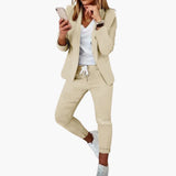 Lounge-Set für Frauen - Blazer mit Jogginghose und Kordelzug – Beige