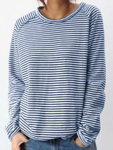 Weiß-schwarzer damenpullover: stylisches basic-langarmshirt für den winter – Blau