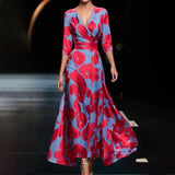 Vivian - Bedrucktes Maxikleid mit V-Ausschnitt – Rot