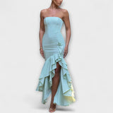 Zuri - Asymmetrisches Off-Shoulder Maxi-Kleid in Slim Fit – Grün