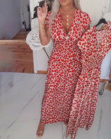 Erendira – Elegantes Kleid Mit V-Ausschnitt Und Leopardenmuster – Rot