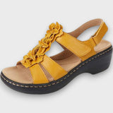 Brisella – Orthopädische Sandalen mit Keilabsatz – Gelb
