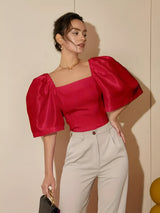 Garnet | Mühelose Eleganz in jedem Stich – Rote Rose