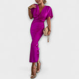 Sable - V-Ausschnitt Maxikleid mit Kreuzknoten und figurbetonter Passform aus hochwertigem Satin – Lila