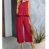 Celeste - Ärmelloser Jumpsuit mit weitem Bein und Rüschen – Rot