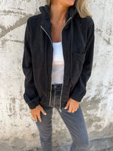 Tova – Stilvolle Cordjacke mit Reißverschluss – Schwarz