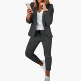 Lounge-Set für Frauen - Blazer mit Jogginghose und Kordelzug – Grau
