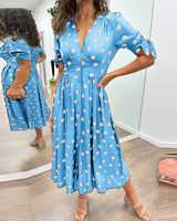 Bellamy - V-Ausschnitt Kleid mit Pünktchen – Hellblau (Ausverkauft)