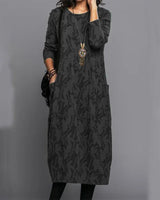Adel - Taschenkleid mit langen Ärmeln und Aufdruck – Schwarz