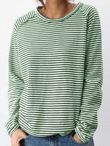 Weiß-schwarzer damenpullover: stylisches basic-langarmshirt für den winter – Grün