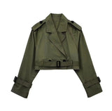 Kurzer Damen-Trenchcoat aus veganem Leder – Armeegrün