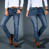 Hochwertige, in vier Richtungen dehnbare Slim-Fit-Jeans für Herren – Blau