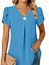 Thilakshi - Kurzärmelige Bluse Mit Rüschen Und Einem Knopf – Himmelblau