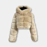 Norina - Kurzmantel aus Kunstpelz – Beige