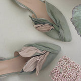 Jennifer - Stilvolle flache Damenschuhe mit Blumenmuster – Grün