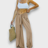 Narella – Sommerhose mit Wickeleffekt und Bindegürtel – Beige