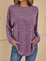 Eleganter mischpullover – mit weitem rundhalsausschnitt und langen armeln – Lila