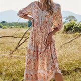 Mahlia – Boho-Midikleid mit Blumenmuster und V-Ausschnitt – Beige