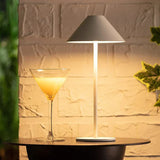 Moderne LED-Tischlampe – Stilvolles, kabelloses Design für Zuhause und Gastronomie – Weiß
