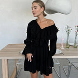Julie | Kurzes Kleid mit Rüschen und Puffärmeln – Schwarz