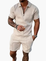Set aus Polo und Shorts im lässigen Stil für Herren – Sommerliche entspannte Eleganz – Beige