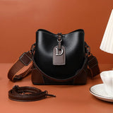 Celine™ Raffinesse in der Hand – Schwarz