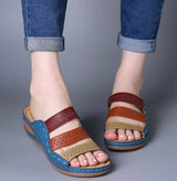 Emilia - Mehrfarbige Sandalen mit ergonomischem Keil – Azul