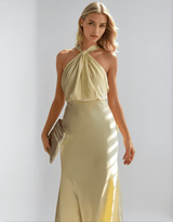 Elegant Maxikleid mit Neckholder & Raffungen – Gelb