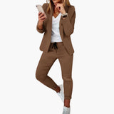 Lounge-Set für Frauen - Blazer mit Jogginghose und Kordelzug – Braun