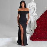 Selena - Langes Kleid mit Schulterschlitz und taillierter Form – Schwarz