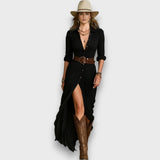 Selvya – Maxi-Plissee-Kleid mit Taillengürtel – Schwarz