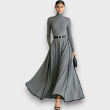 Marceline – Schwarzes Maxikleid mit weißen Nähten – Grau
