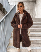Kygo Flauschige Kunstpelzjacke im Oversize-Look – Braun