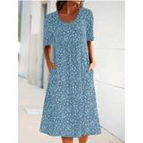 Jehaia - Lässiges Kleid mit Rundhalsausschnitt und Blumenmuster – Hellblau