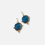 Maeble | Vintage-Ohrringe mit Stein und Perle – Blau