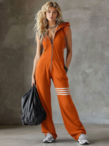 Retro-inspirierter schwarzer ärmelloser Kapuzen-Jumpsuit mit sportlichen Spitzenstreifen – Orange