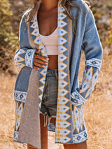 Jimena - Lange Strickjacke mit Ethno-Print und Boho-Stil – Blau