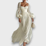 Elviana – Maxikleid mit quadratischem Ausschnitt – Weiß