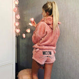 Damen nan kuscheliges zweiteiliges Lounge-Set mit Kapuzenpullover und Shorts mit MEOW-Stickerei Drune – Rosa